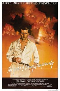 دانلود فیلم The Year of Living Dangerously 198251713-1485285283